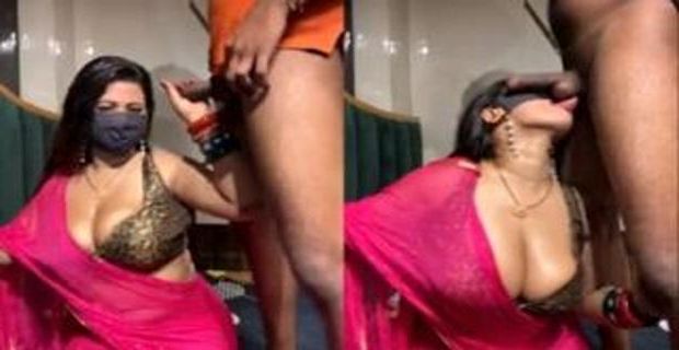 Big Boobs Bhabhi Saree Me Blowjob Di